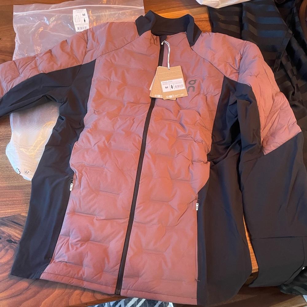 On Running climate jacket